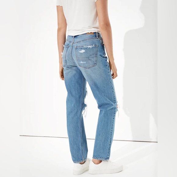 AE Ripped '90s Boyfriend Jean - Picture 3 of 15